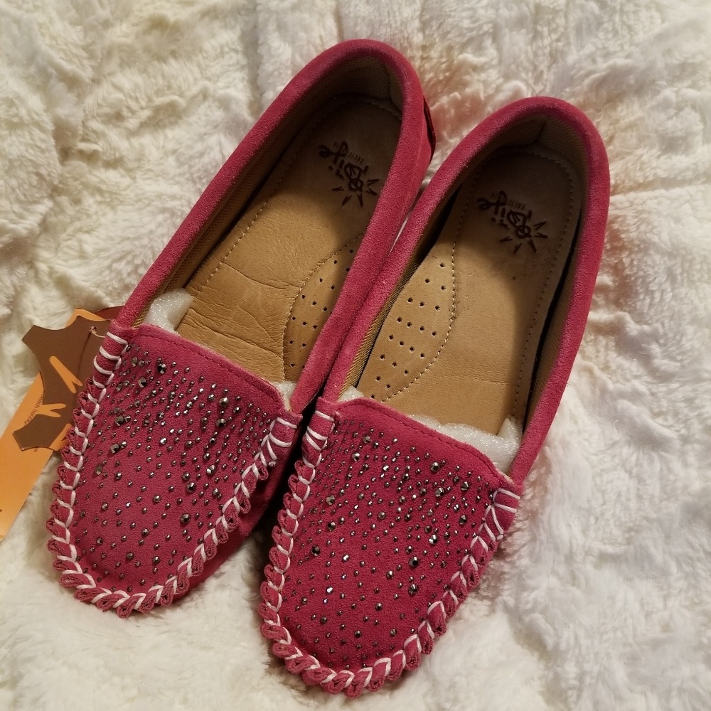 Dije Moccasins hot pink sz 7 new in box